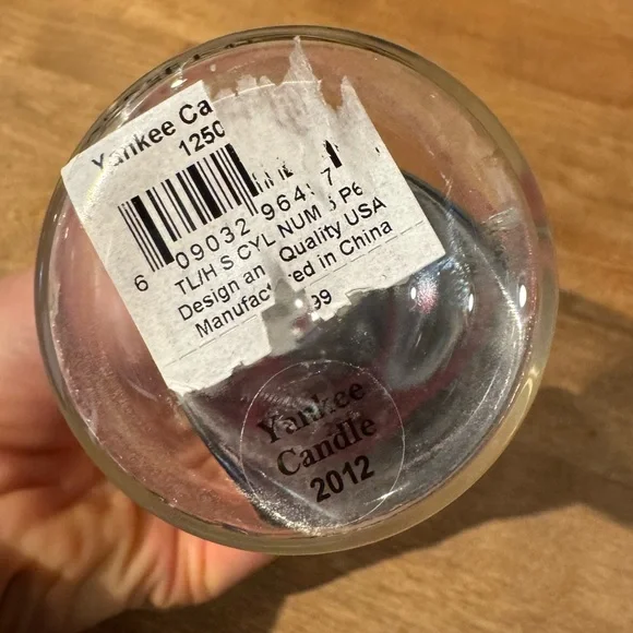 Yankee Candle Co. Tea Light Candle Holder - Picture 3 of 3